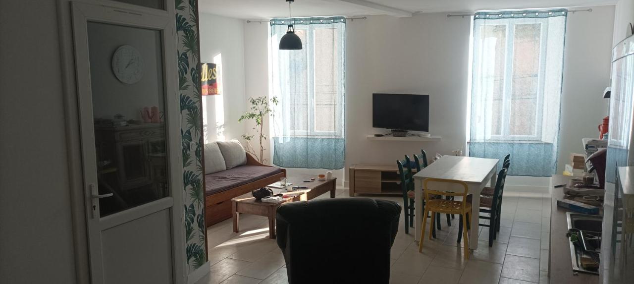 Villa Grand T3 Calme Et Lumineux 4-6 Personnes Moux Esterno foto